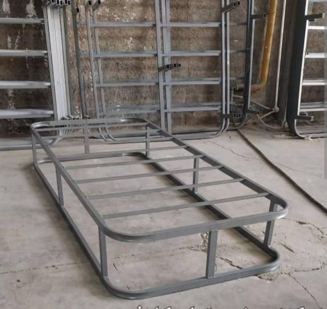 کفی تخت خواب مدل فلزی تمام کلاف  سایز 120 ×200 سانتی متر
